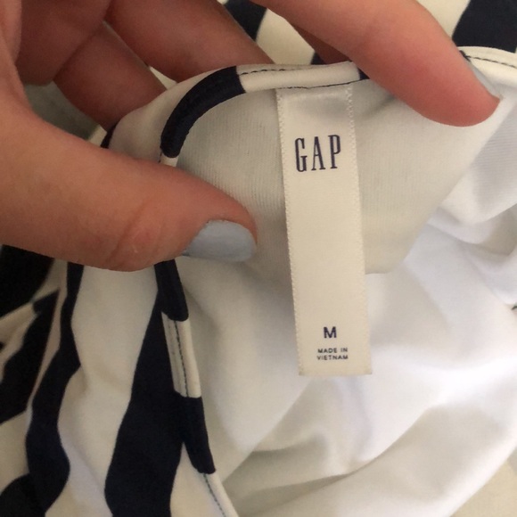 Gap one-piece bather - Picture 4 of 4